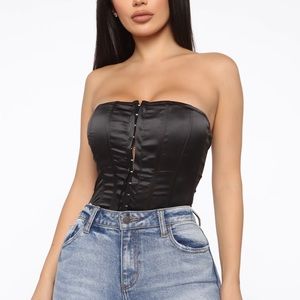 Fashion Nova Still Loving on You Corset Black top NWOT
